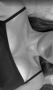 Selena_4444 Public Pic 2