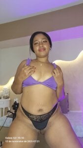 AlisonMartinezz EVERY DAY CLOTHING 😍 Pic 6