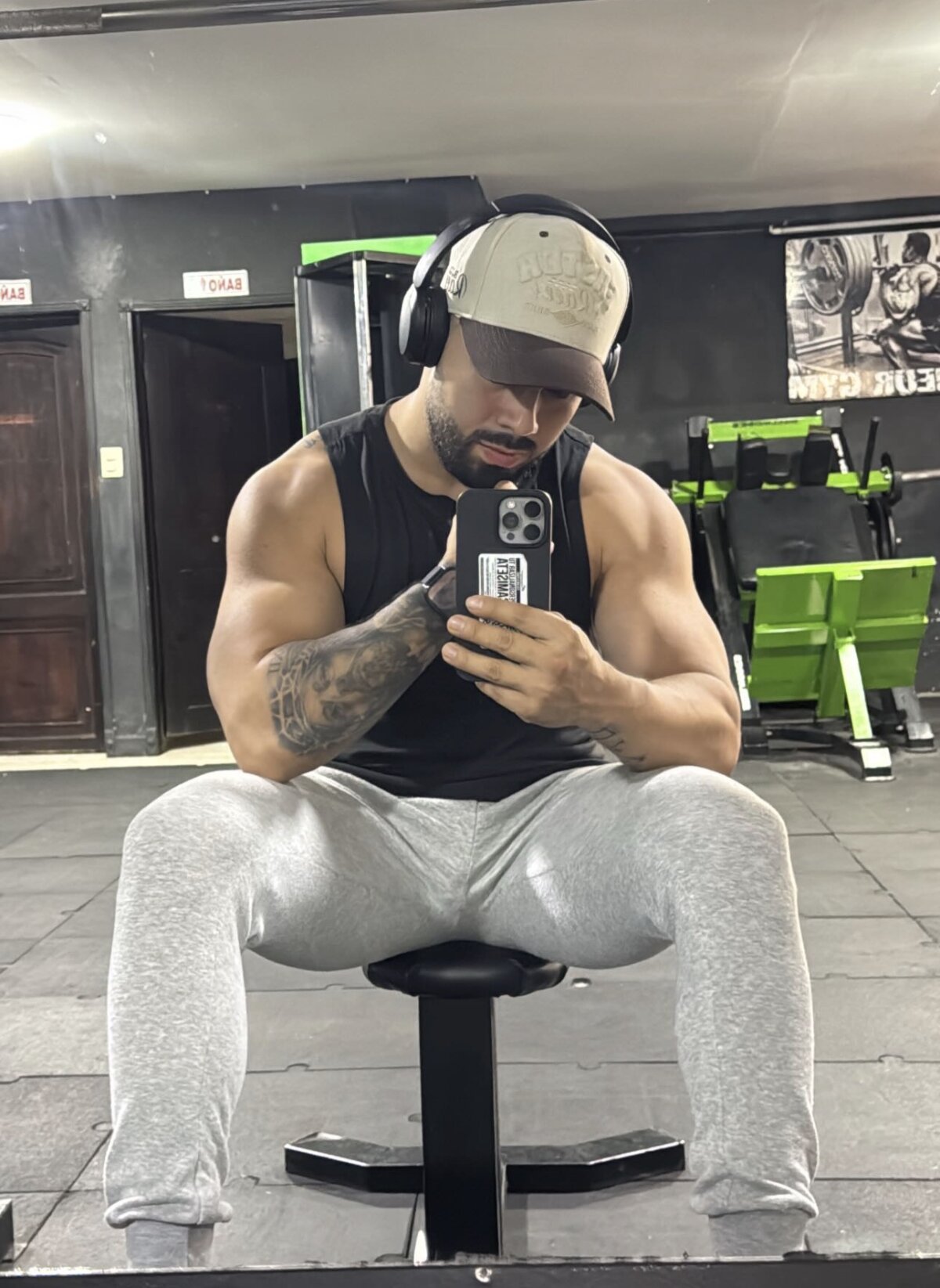 mikeblaree Trending Pic 3399