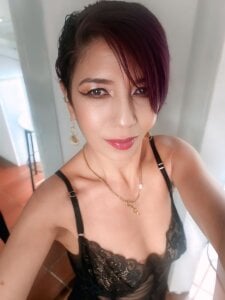 Trinityy__Hot and playful Bild 5