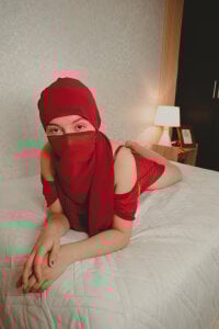 miia-white Public Pic 2