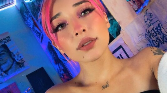 NickiYoungPublic Bild 4