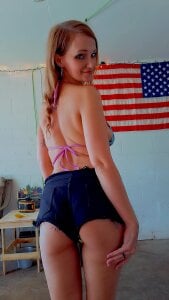 PeachyAriel Public Pic 3