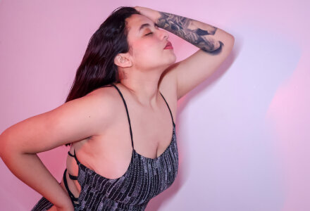 Nicolle_Collinss Public Pic 2