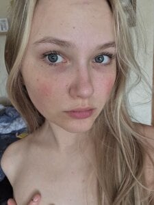 KarinRobertson Main Scene Foto 2