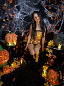 Sammy-Walker HALLOWEEN PARTY Pic 5