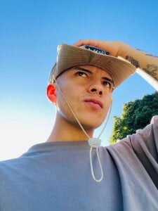 🤠 de Juanse_Colling  2 Imagens