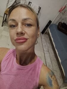 Skinny_NallyCamera Confidence Bild 5