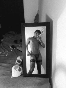 cute_sammy_1 YOUR FEMBOY Pic 5