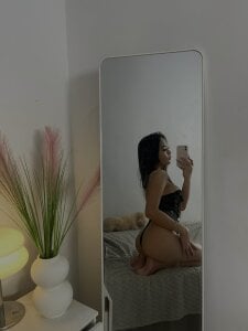 Laureen_BrownXxx asian fuckdoll Pic