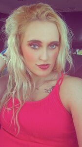 StrawberryCheww Public Pic 3