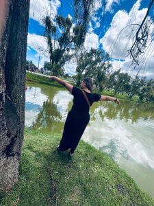 AlexadraJones3453 Public Immagine  2