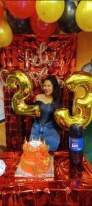 ZoeAniston: Public ( 5 фото)