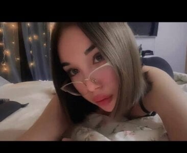 Lileyuna Public Foto 2