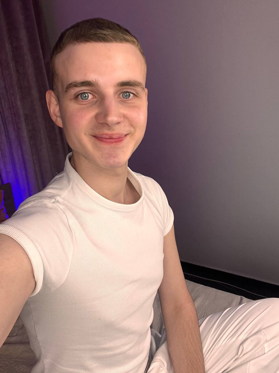 HereAlexColee adlı kullanıcının viral fotoğrafları:  9712