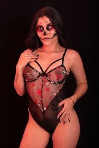 SamyySwet Mmmmm do you like it? Pic 4