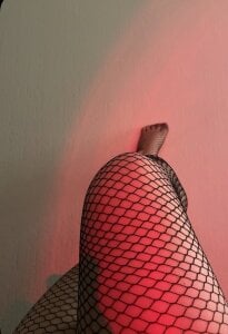 My heart is racing with excitement💗 de BiggieBoobies  4 Imagens