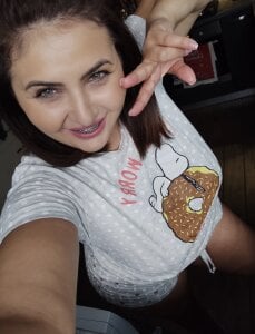 AnneKane Public Pic 7