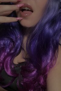 NaughtyLayla Public Photo 8