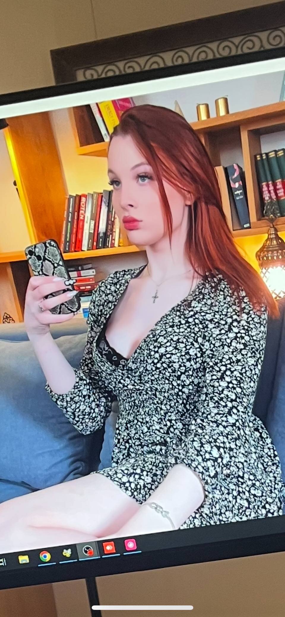 AprilAvery Popularna fotka 3049