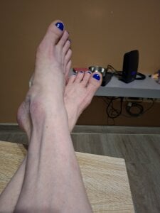 Mijn voetjes de geschorenpik49 Foto 4