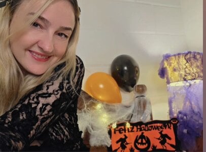 1Sweetnina Halloween 2025 Pic 2