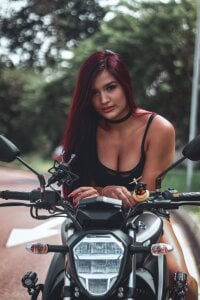 cristadaviess the sexy girl on the motorcycle Pic 4