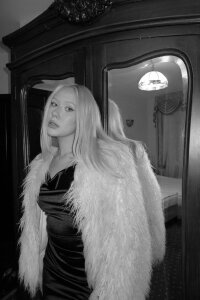 AprilChambers Public Pic 4