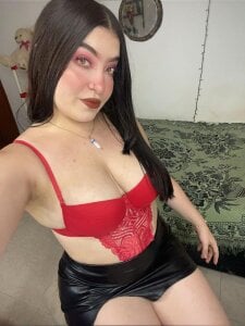 AmbarGills relax Pic