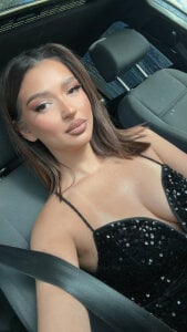 SelySelyna New Pic 4