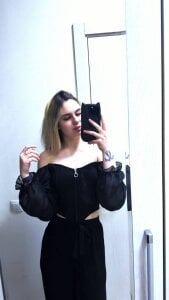 DejaBruhn Public Pic