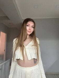 Michell_Rosse Public Pic