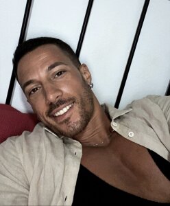 Vin_italiano24's XXX Photo Albums with Erotic Pics | xHamsterLive