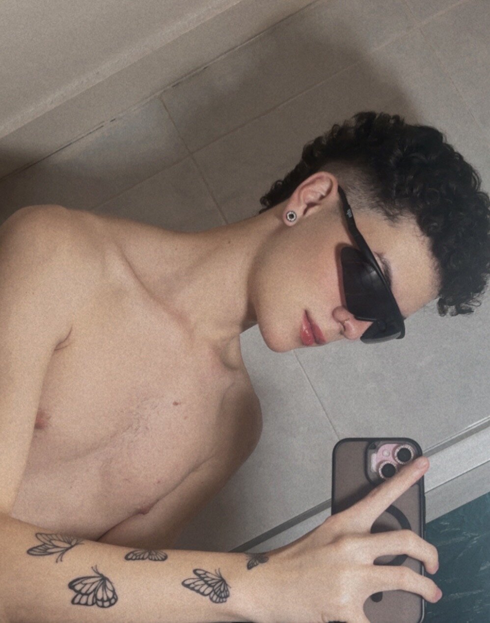 andrew_ixz 님의 트렌드 중인 사진  2583개