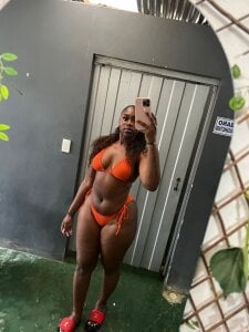 ely_brown_ About me ❤️ Pic 2