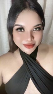 Ellise_Hilton Belly Lovely Pic