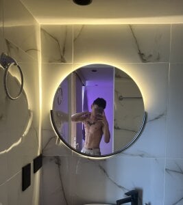 Skinny_batman 🦇 Pic