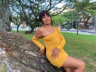 Kaylachannell Casual photos Pic 2