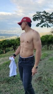 Come with me. de Lucii_fer_  2 photos