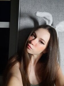 Nicole_Charm