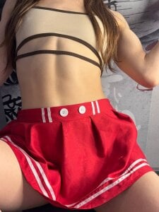 PetraHambelton short🐞 Pic 3