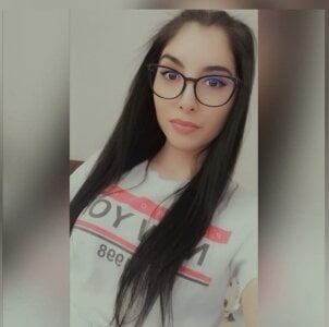 Mira_Bloom_ Selfies 🧡 Pic