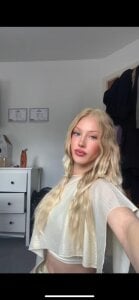 RosieLovexoxx Public Pic 3