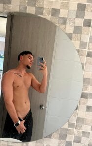 Arthur_Louis hi Pic 5