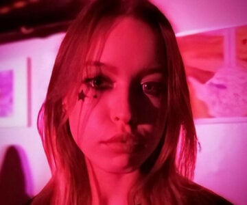 Public od KaneshaSambor  4 snímek