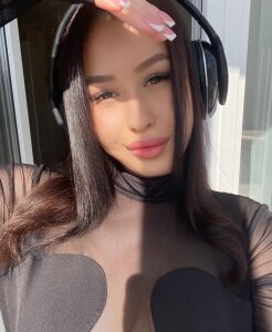 BeatrixGeer meowmeowmeow Pic 4