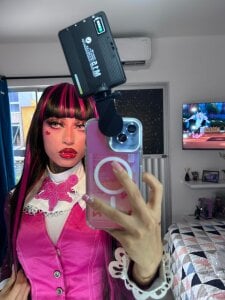 Elodieth_007Draculaura mode🧛‍♀️🖤 Bild