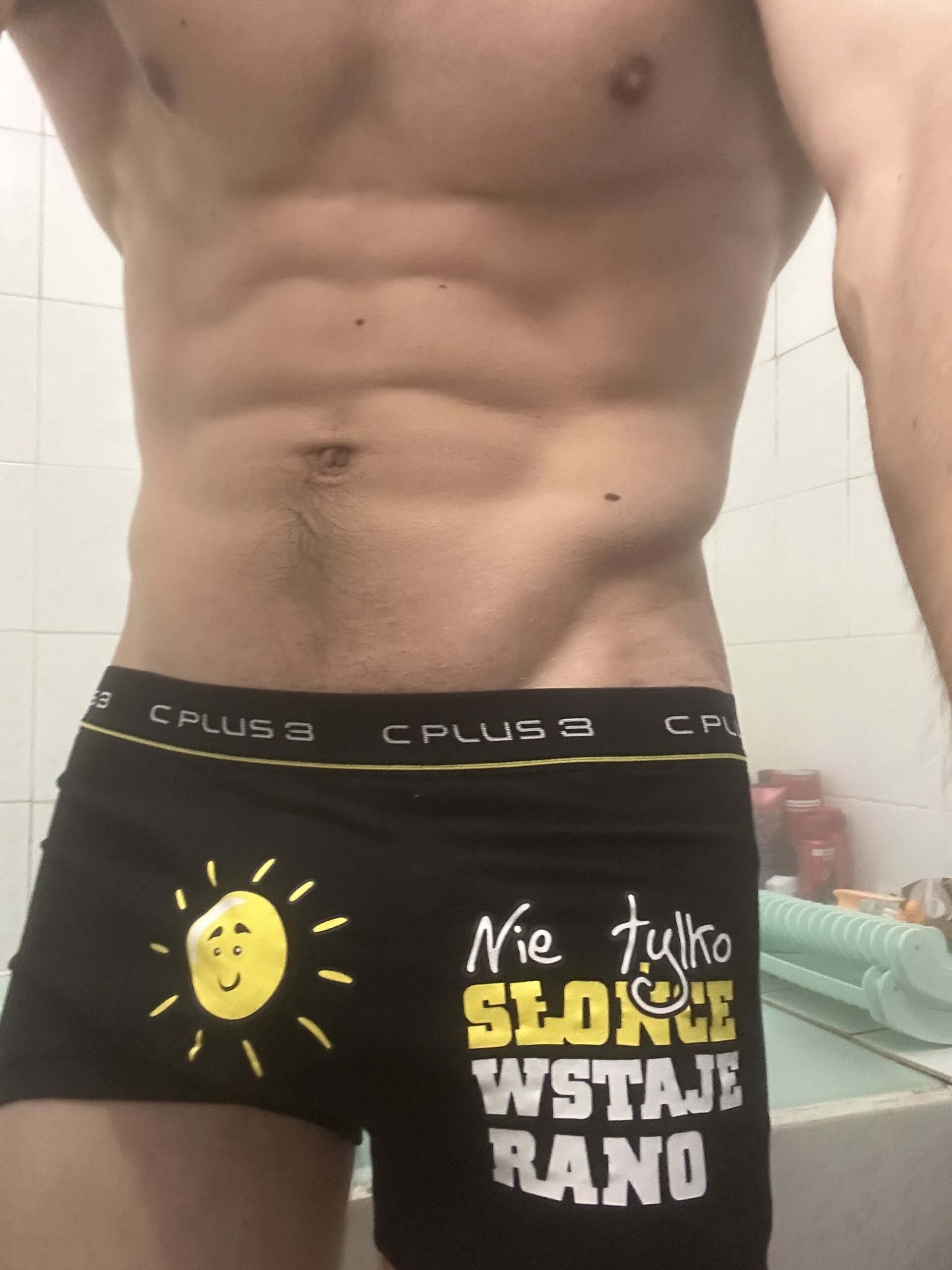 NemontのPublicの枚の写真