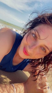 vicky__skinny_1 Beach☀️❤️🏖️ Pic