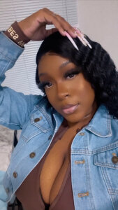 Prettypeachesss Public Pic 4